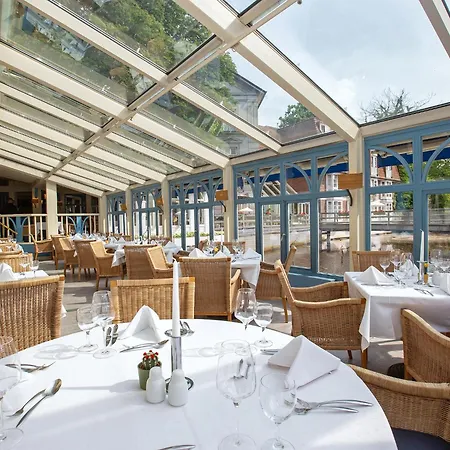 Bergstroem Hotel 4*